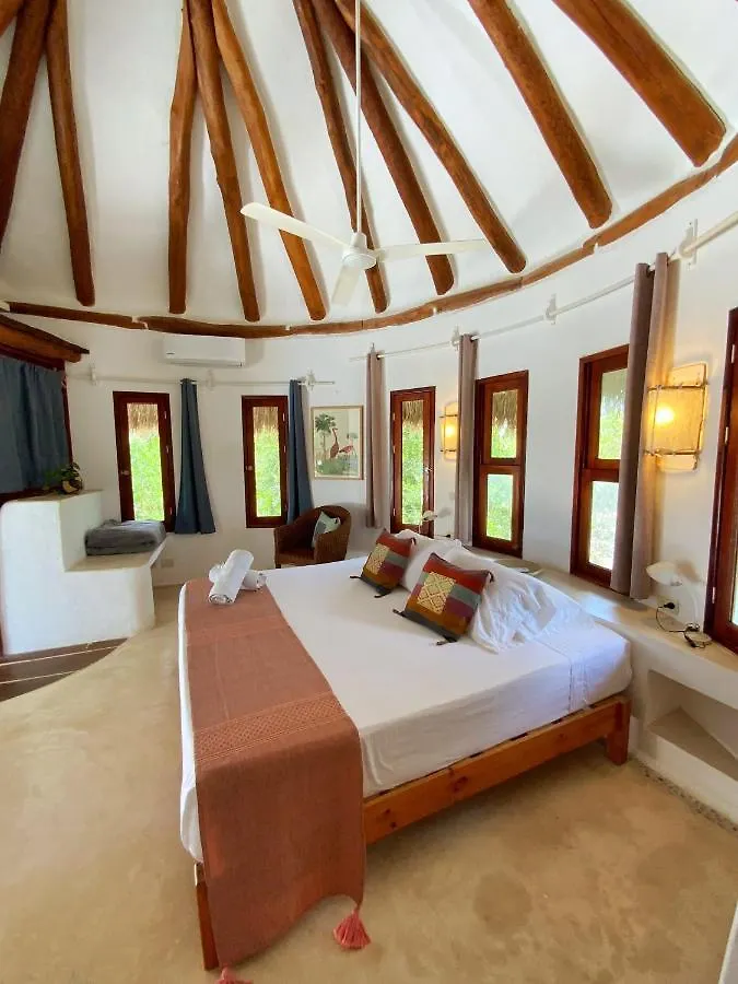 Casa Cacahuate Holbox-Casa Entera Con Jardin-Whole House With Garden Villa